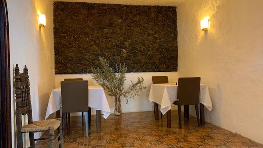 Casa Romántica: gastronomía con sabor a cultura a los pies de las Montañas Sagradas de Gran Canaria