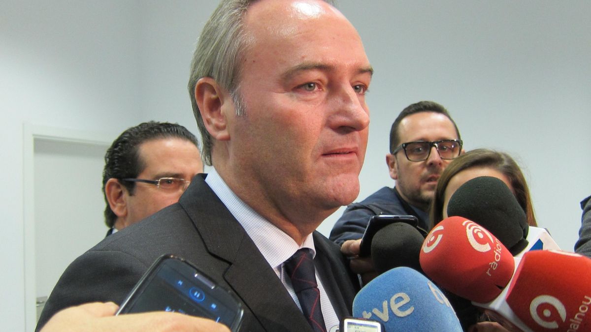 Fabra anuncia que el exalcalde de Torrevieja dejará su acta de diputado y que el PP le abrirá un expediente