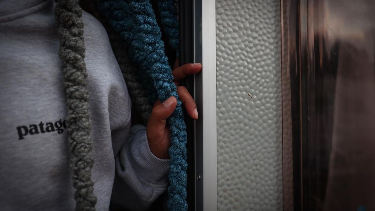 El padre de Elena cuenta que vivieron en pisos y casas hasta que nació su hija: “Con niños no te alquilan”.