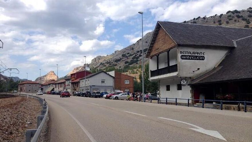 La N-630 en la localidad de Ciñera de Gordón, en plena cordillera Cantábrica. Foto: Uribe.