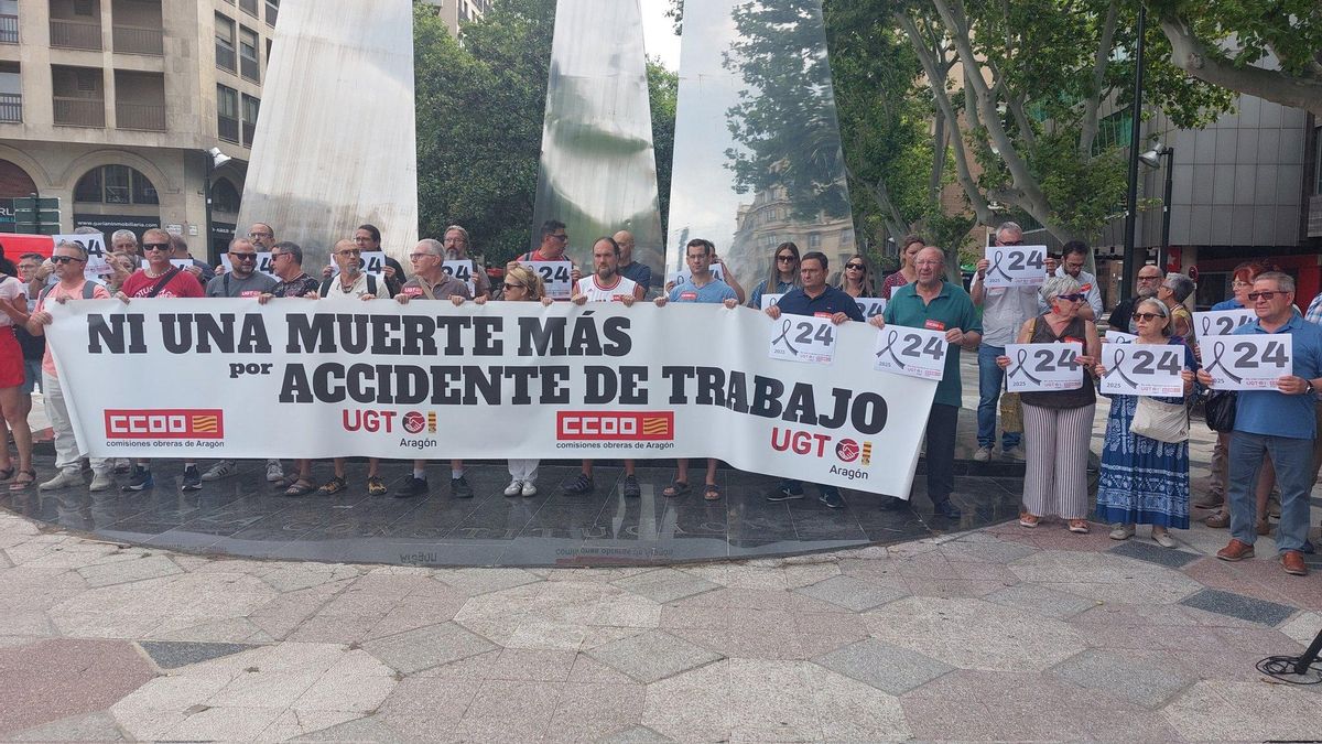 Concentración de los sindicatos ante los accidentes laborales