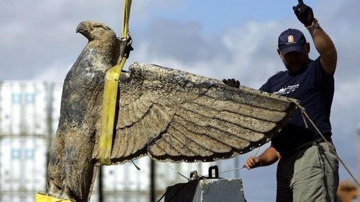 El águila nazi recuperada del pecio del Almirante Graf Spee, hundido en el Río de la Plata en 1939.