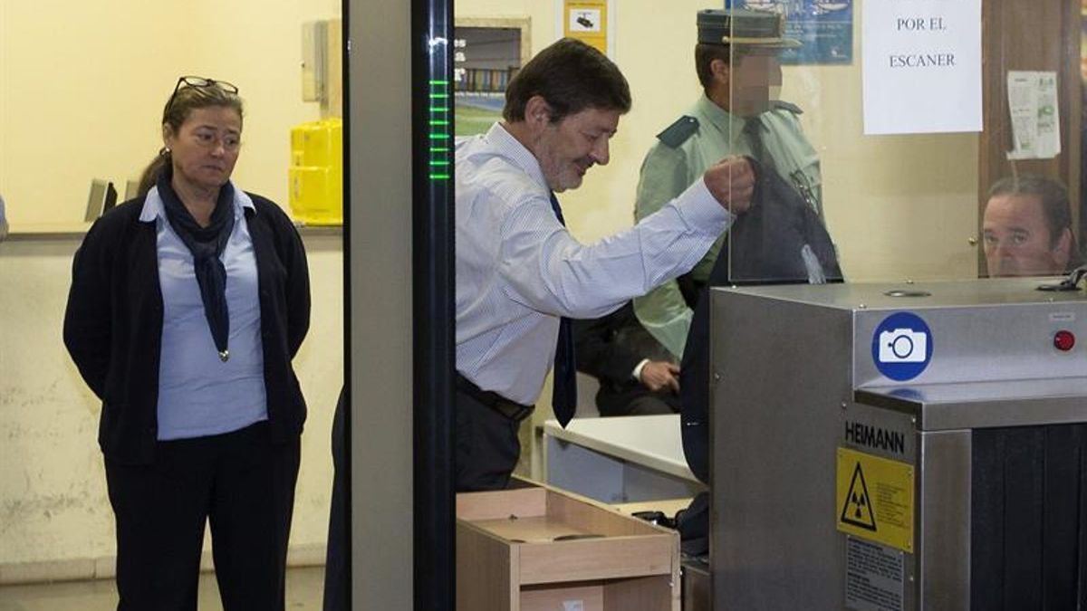 Guerrero, segundo de Fernández en aquella época, es uno de los seis exaltos cargos procesados