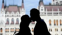 Las semejanzas entre las parejas predicen el resultado de una relación
