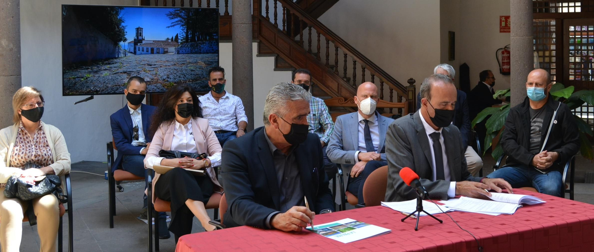 Firma del acuerdo.