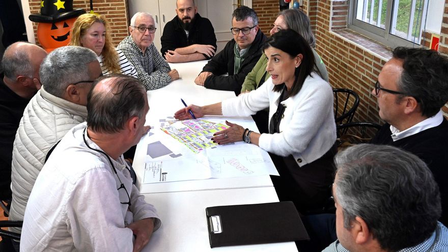 Igual presenta a los vecinos el proyecto de acondicionamiento de Santiago el Mayor y Pronillo por más de 3,2 millones