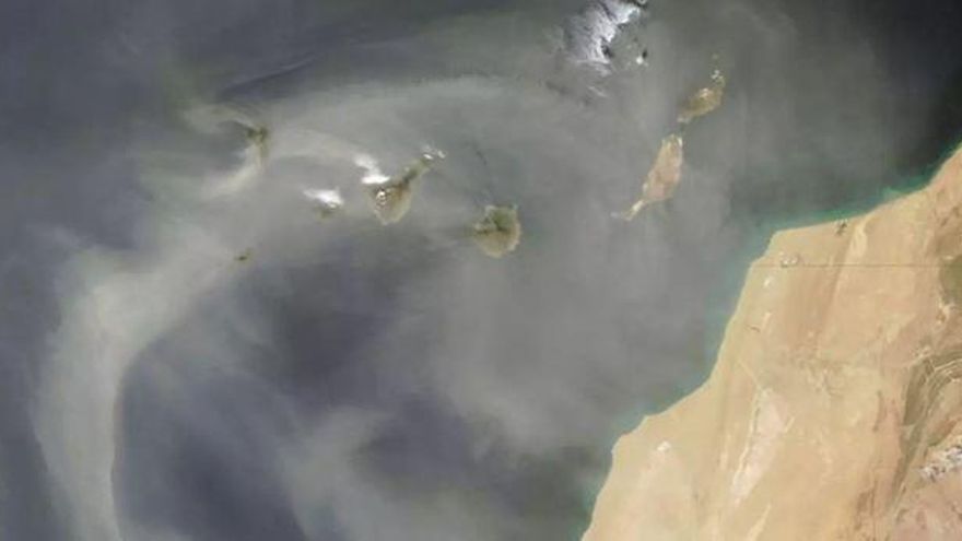 Canarias tendrá más calima en el futuro, con peor calidad del aire frente a estudios que sugieren beneficios para sus suelos