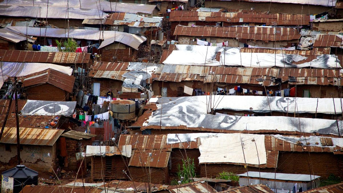 Kibera, el mar de tejados de zinc