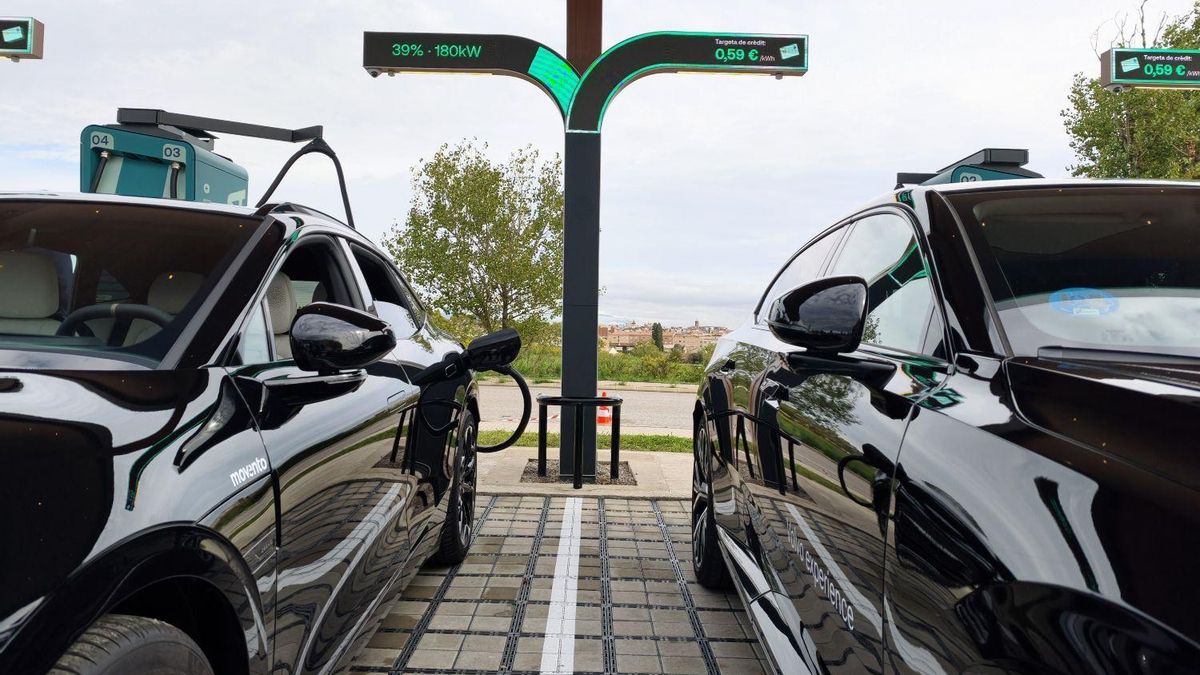La subida de la gasolina, un regalo para los coches eléctricos: las ventas baten otro récord en la UE