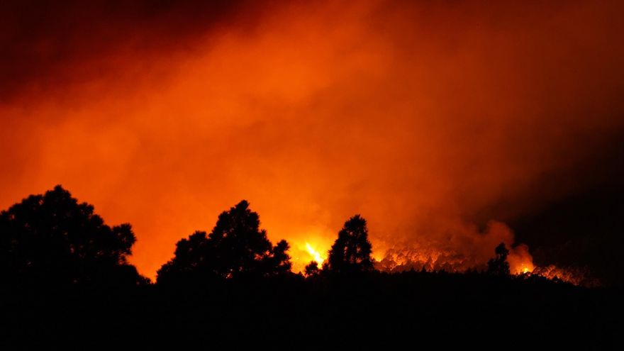 Llamas en las inmediaciones del municipio de Afaro, a 17 de agosto de 2023
