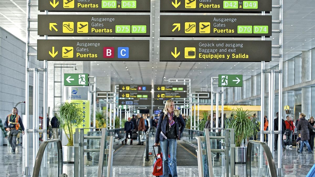 Los aeropuertos canarios operarán este domingo 1.346 vuelos, un 13,1% menos