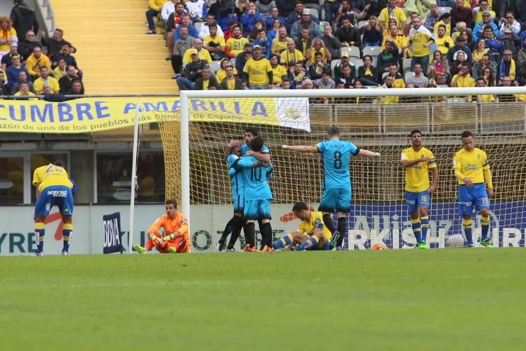 Imágenes del partido entre la UD Las Palmas y el FC Barcelona en el Estadio de Gran Canaria. (Alejandro Ramos).