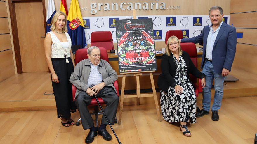 De izq a dcha. Guacimara Medina, Jerónimo Saavedra, Isabel Costes y José Luis Rodríguez