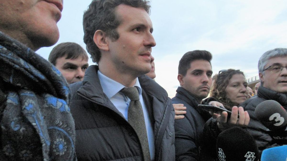 Casado pide a Sánchez que le llame para aplicar el 155 en Cataluña