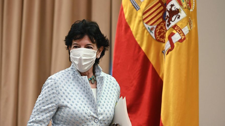 La ministra de Educación y Formación Profesional, Isabel Celaá, comparece este miércoles en la Comisión de Educación del Congreso de los Diputados, en Madrid. EFE/ Fernando Villar