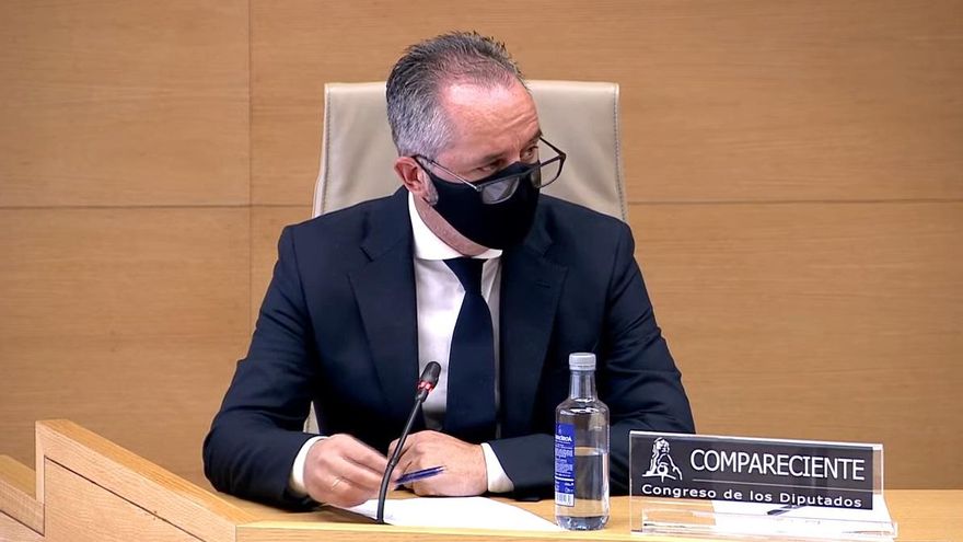 El comisario Andrés Gómez Gordo durante su comparecencia en la comisión 'Kitchen' del Congreso de los Diputados