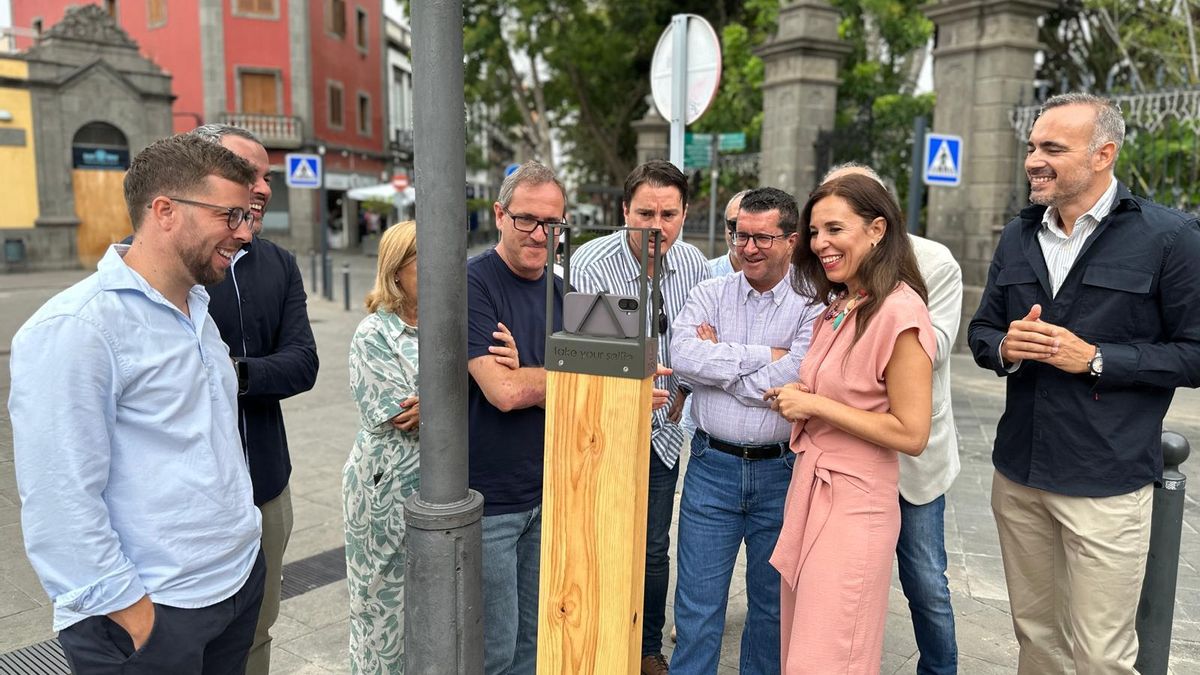 Turismo inaugura en el casco histórico de Arucas el primer 'punto selfie' de la ‘Ruta Fotográfica de Canarias’