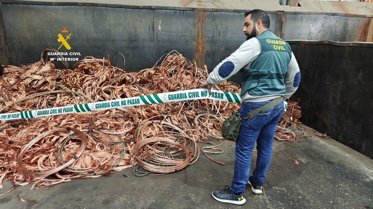 Detenidos dos empleados de las obras de accesos ferroviarios en València por utilizar su puesto para robar cobre