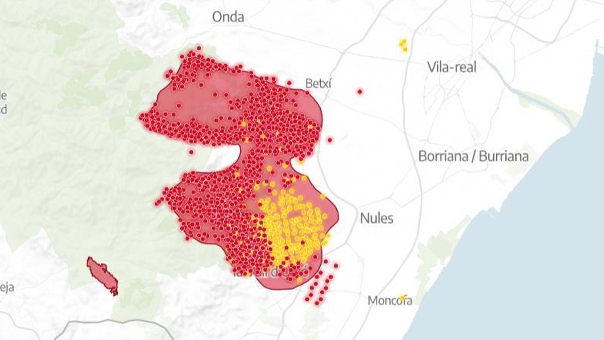 MAPA | La evolución del incendio de la Vall d'Uixó en su tercer día: los bomberos limitan su extensión, pero sigue sin estar controlado