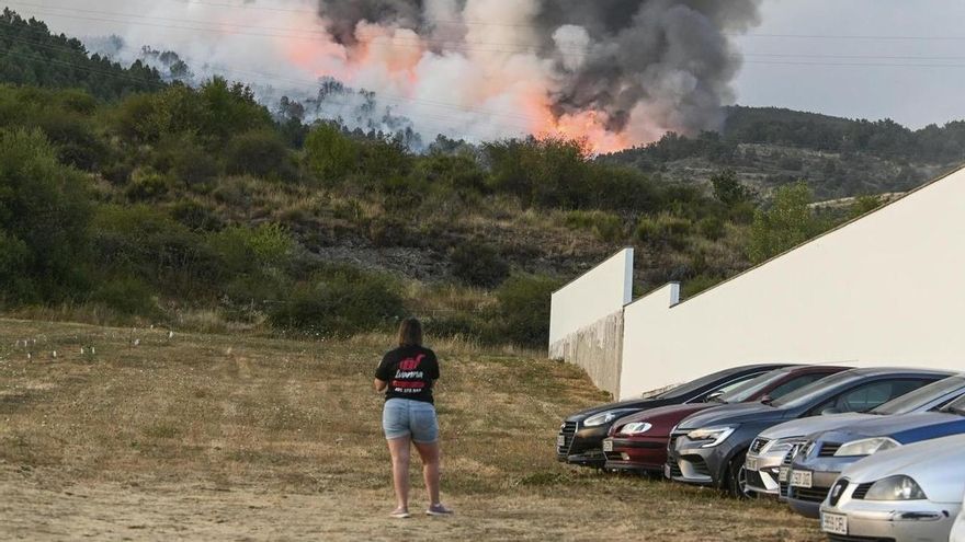 Voluntarios contra los incendios: una presencia recogida en la legislación pero que genera recelos en el operativo