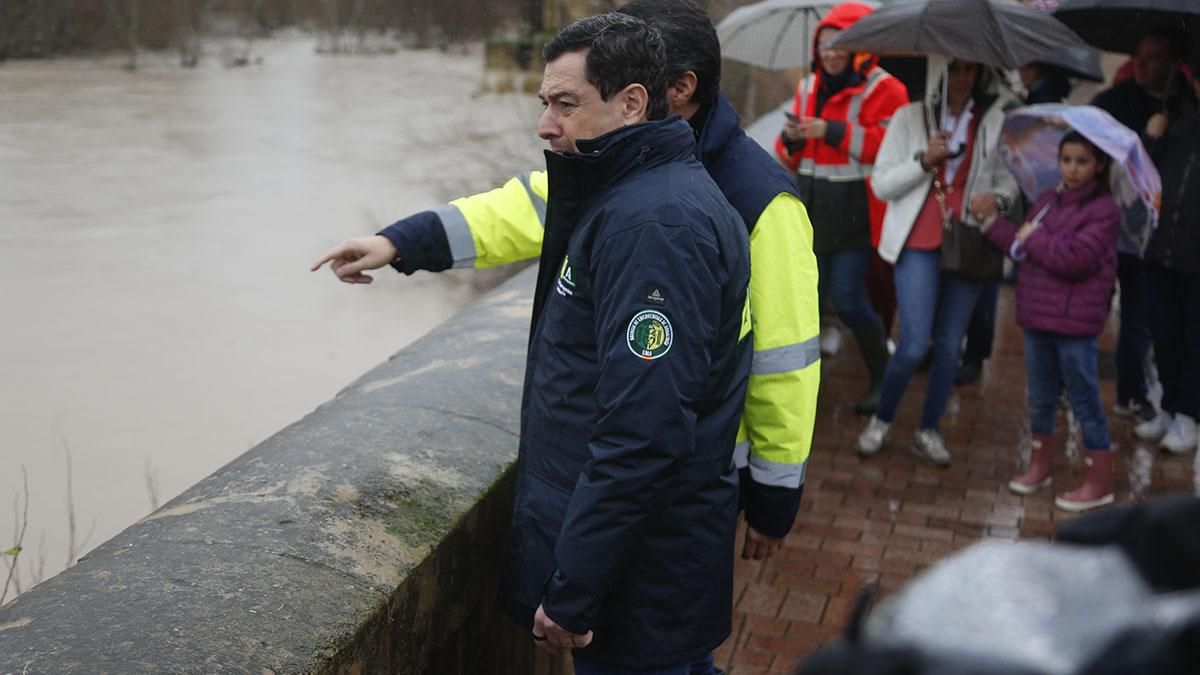Visita a Córdoba del presidente de la Junta de Andalucía Juanma Moreno por las inundaciones