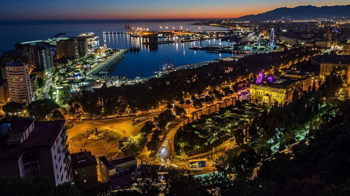 Málaga más allá de la playa: cómo vivir el centro histórico en una escapada de fin de semana
