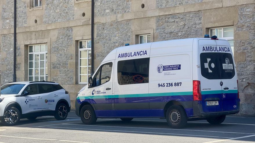 Osakidetza ultima el contrato para regularizar el servicio de ambulancias tras el fiasco de Grup La Pau en 2024