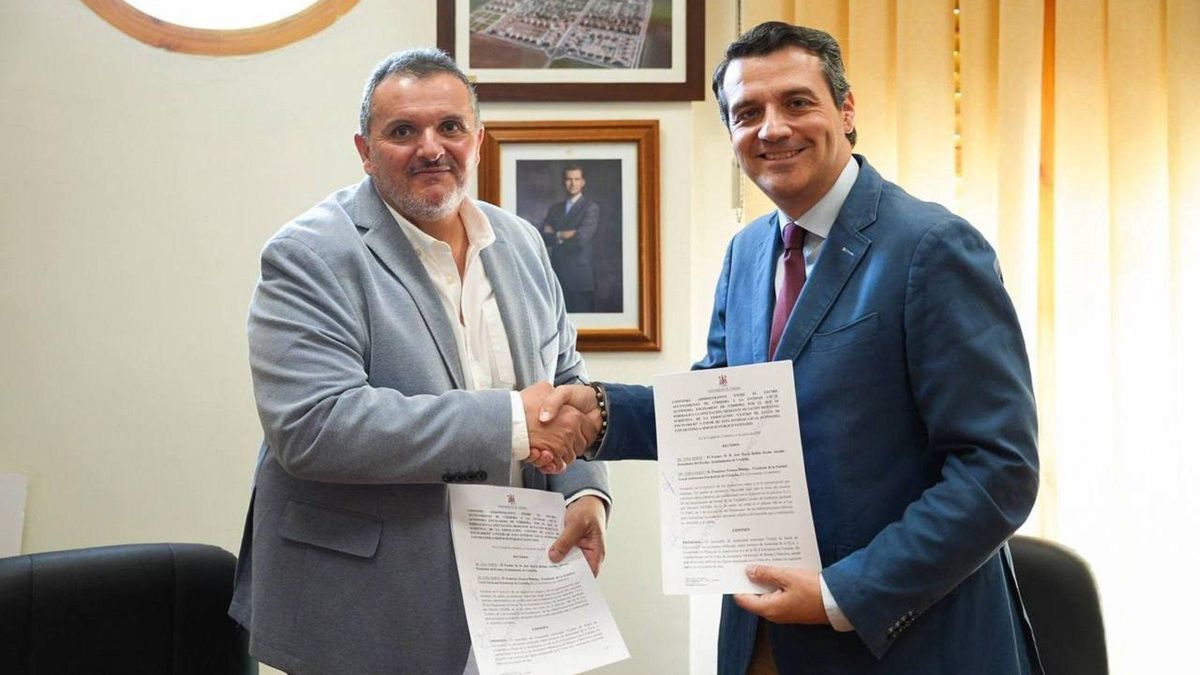 El presidente de la ELA, Paco Franco, y el alcalde de Córdoba, José María Bellido