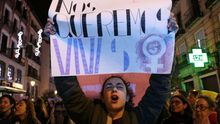 "Nos queremos vivas", dice una pancarta del 25N en Madrid. foto: David Conde