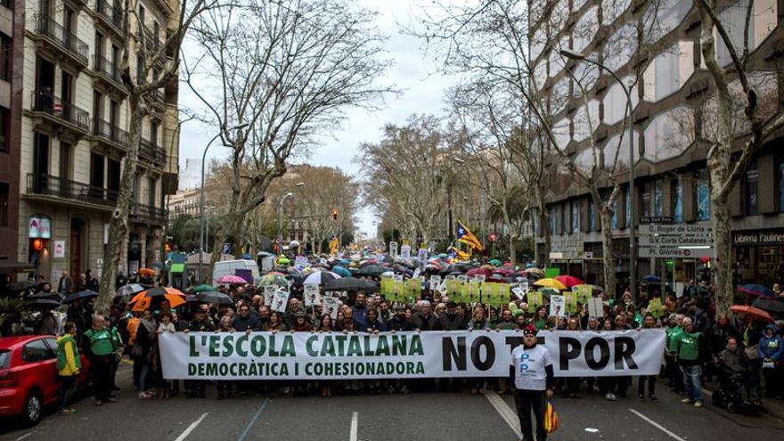 La enmienda para blindar la inmersión lingüística anticipa una intensa batalla política y pocos cambios en las aulas