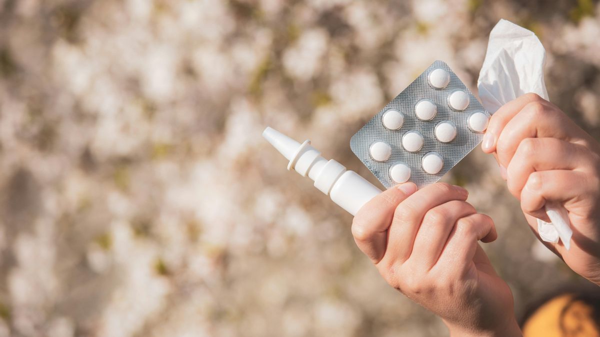 Los medicamentos que pueden provocar quemaduras, según un especialista: “Se producen con sustancias muy reactivas”