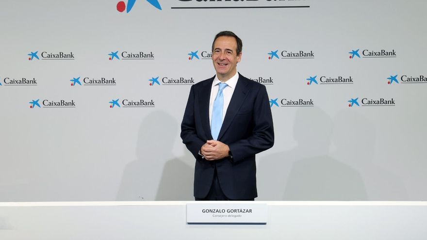 CaixaBank carga contra el impuesto a la banca pese a ganar 1.470 millones de euros en el primer trimestre