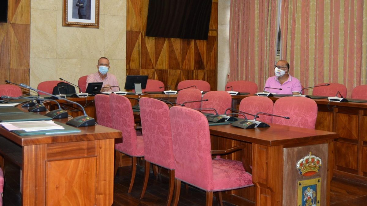 Reunión en el Cabildo de La Palma.