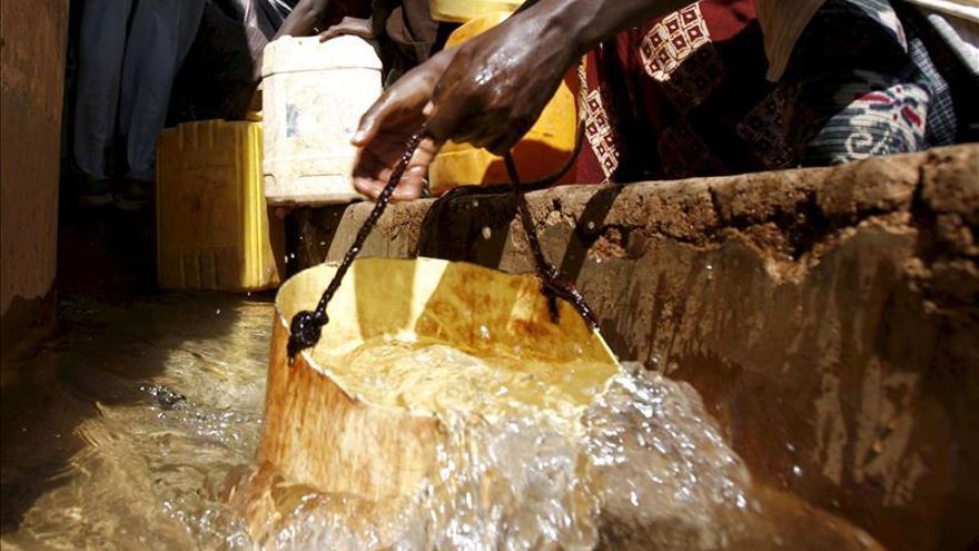 España y Brasil apoyan los programas de agua y saneamiento en Bolivia