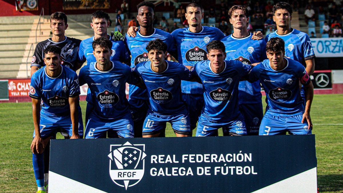 Primera visita del Ourense CF al Heliodoro