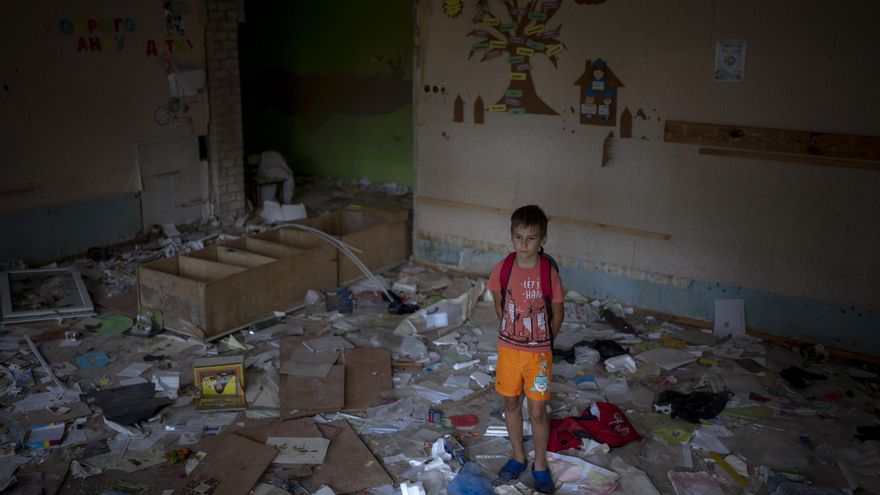 La vuelta al cole en Ucrania, a través de las fotos de Emilio Morenatti