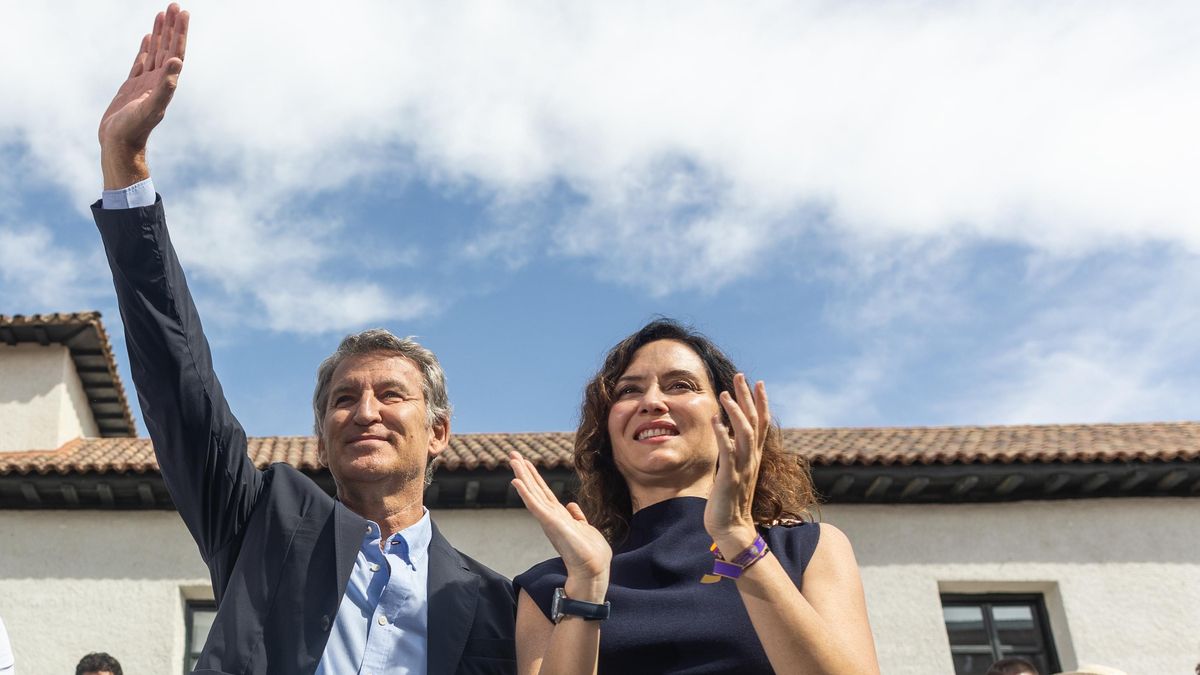 El líder del PP, Alberto Núñez Feijóo, junto a la presidenta de Madrid, Isabel Díaz Ayuso, en el inicio del curso político del PP autonómico.