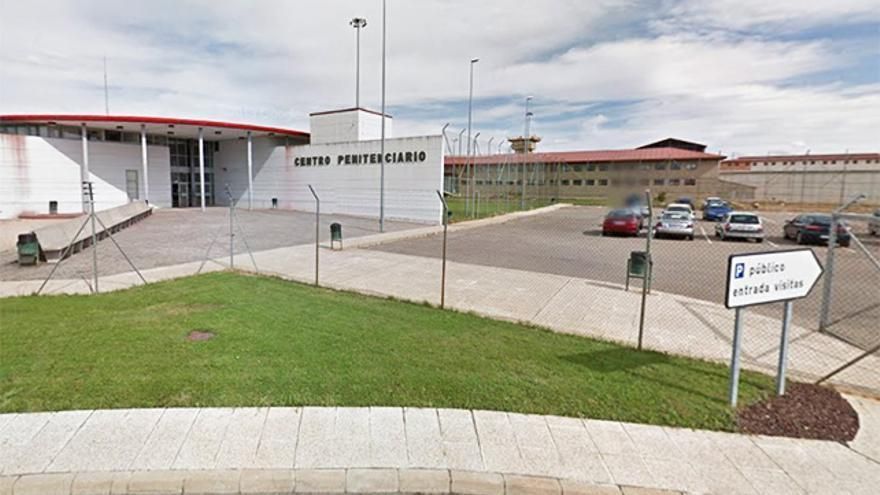 El asesino confeso de una niña de 14 años en Oviedo se ahorca en su celda en León horas antes de cambiar de prisión