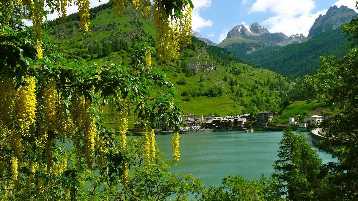 El valle italiano de 60 kilómetros en el que disfrutar de prados, bosques de coníferas, lagos alpinos y altas montañas