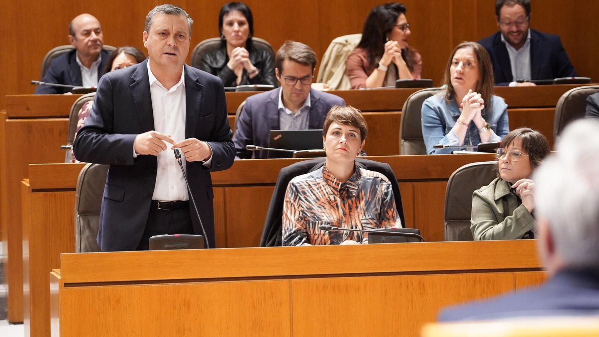 Sabés (PSOE), a Azcón: "Todo el mundo sabe que el PP plantea llevar agua a Murcia"