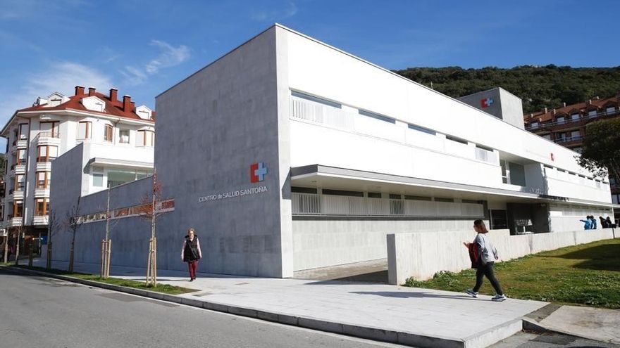 Archivo - Centro de salud de Santoña