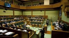 La oposición recuerda a Urkullu su "minoría" y le pide que aclare con qué apoyos quiere aprobar sus proyectos