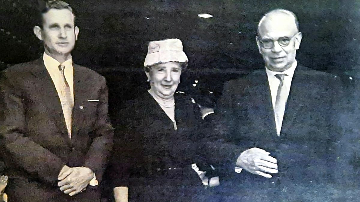 El libro 'El silencio de tu muerte' rescata la historia del aprendiz de un empresario nazi en Hernani
