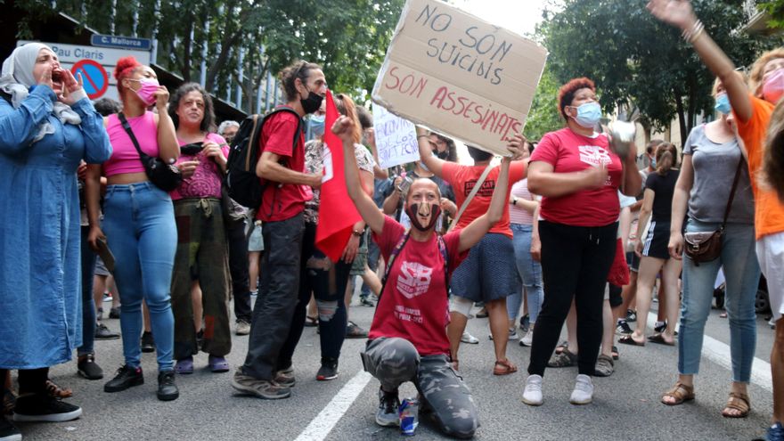 Protesta de los movimientos antidesahucios por el suicidio de Segundo