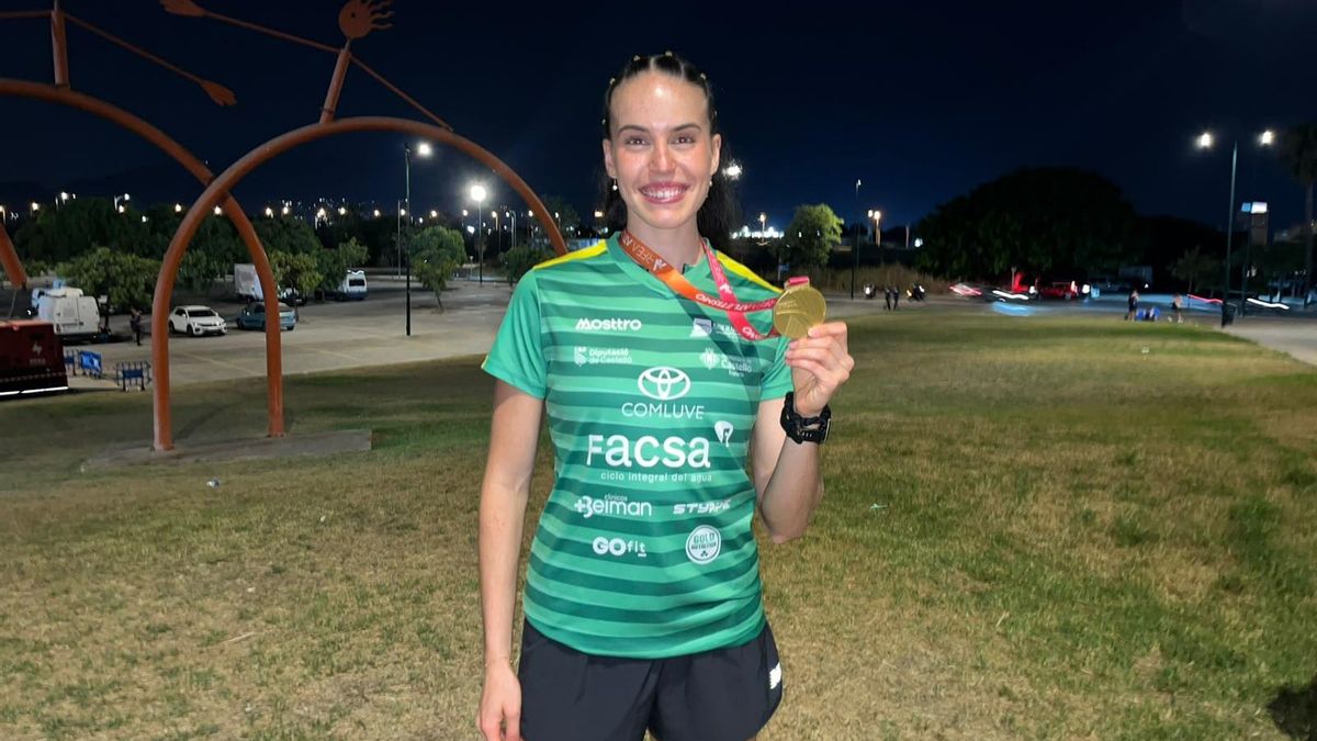 Oro y récord para Carmen Avilés en el 4x400 del Campeonato de España