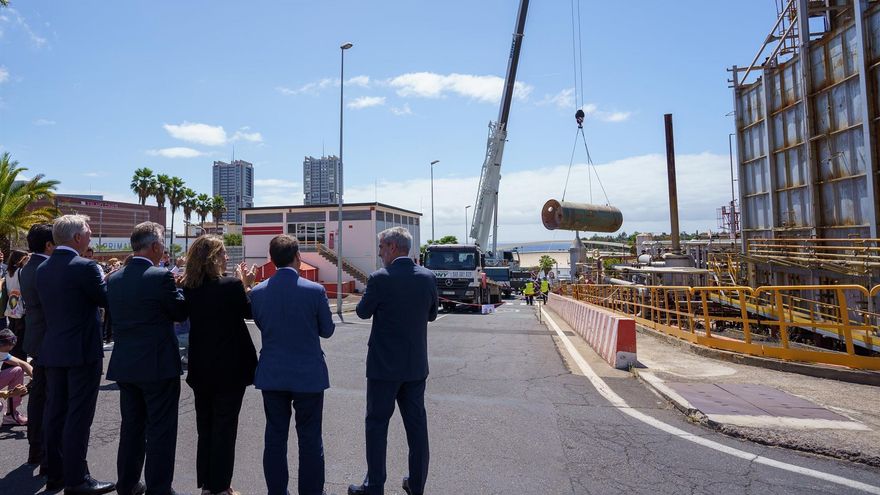 La refinería Cepsa inicia su marcha de Santa Cruz de Tenerife tras 92 años y deja 576.000 metros cuadrados para urbanizar