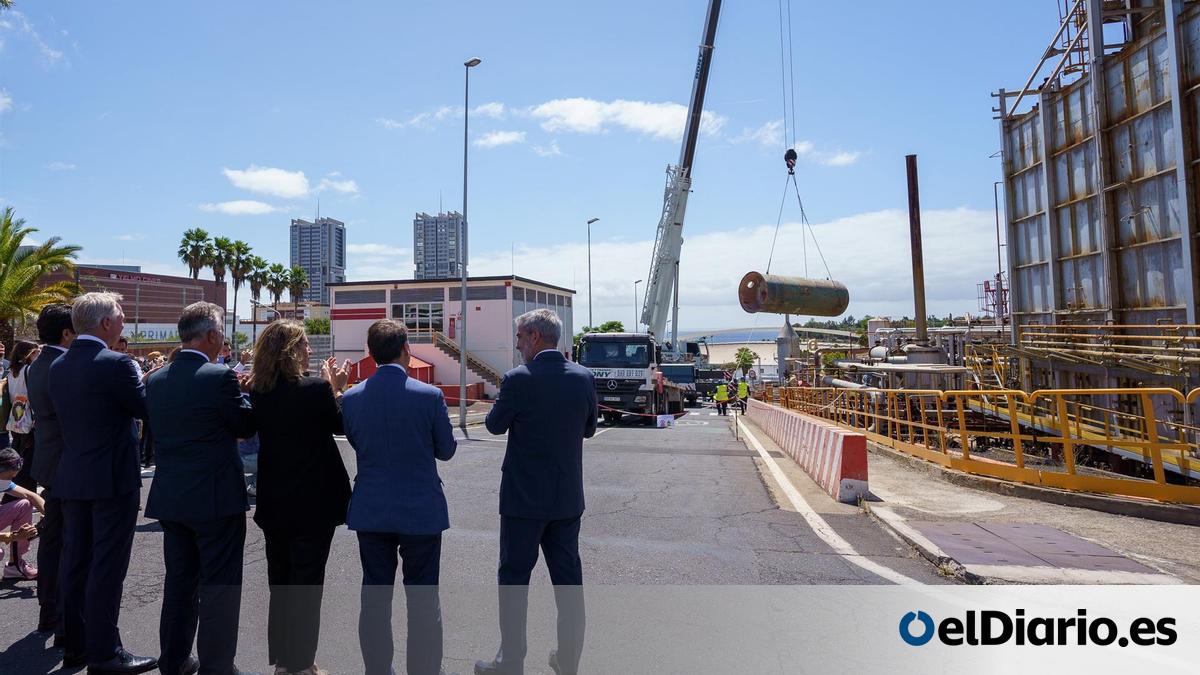 La refinería Cepsa inicia su marcha de Santa Cruz de Tenerife tras 92 años  y deja 576.000 metros cuadrados para urbanizar