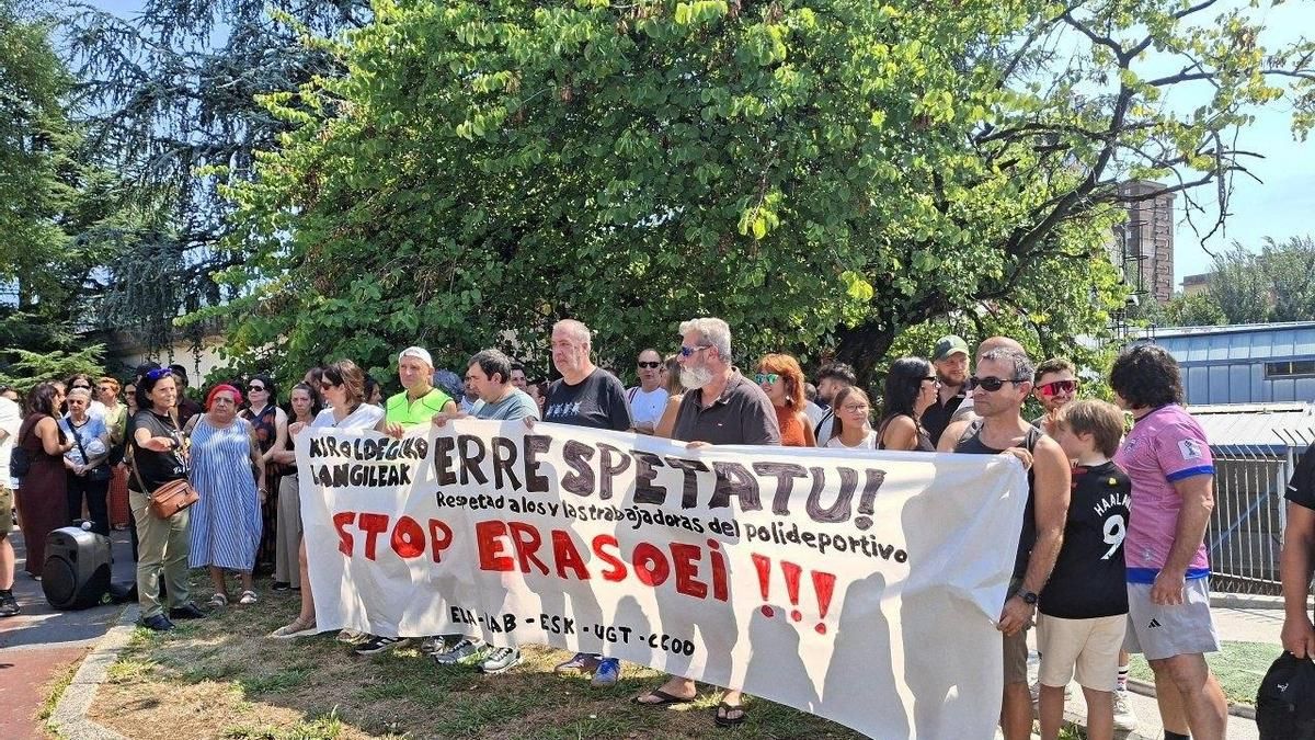 Trabajadores de polideportivos de Bilbao exigen que haya Policía en sus instalaciones para evitar agresiones