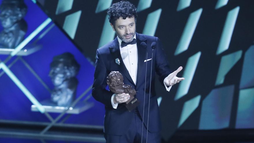 'As Bestas' arrasa en unos Premios Goya que ignoran a 'Alcarràs' y lloran la muerte de Carlos Saura