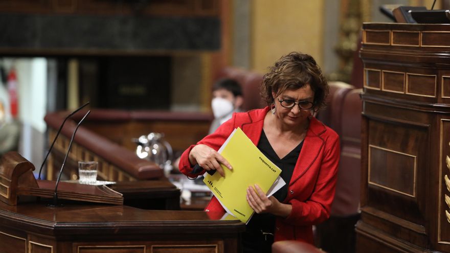 Grupos independentistas fuerzan su expulsión de la tribuna para reivindicar el uso de las lenguas cooficiales en el Congreso